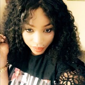 Meet your Posher, Ndeye